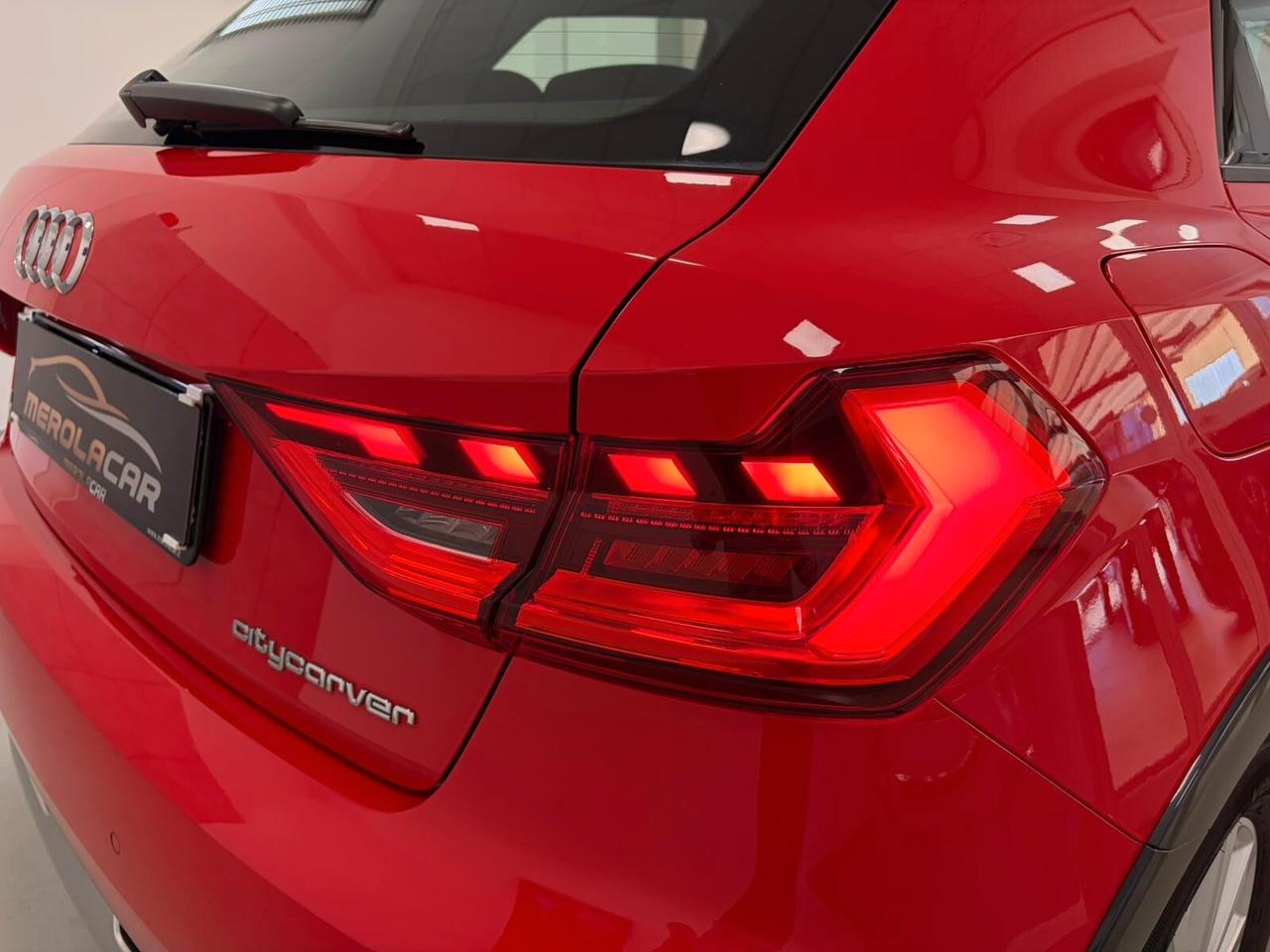 Audi A1 citycarver 30 1.0 tfsi Identity Black 110cv