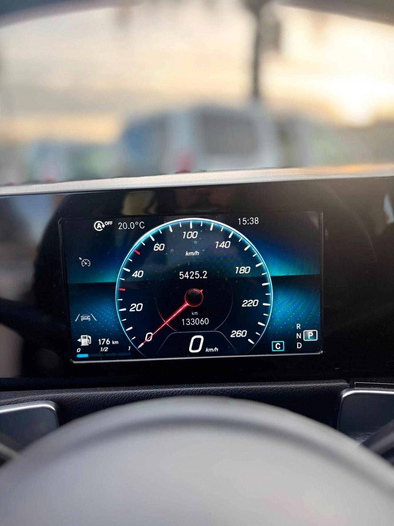 Mercedes-benz GLB 180 d Automatic Business