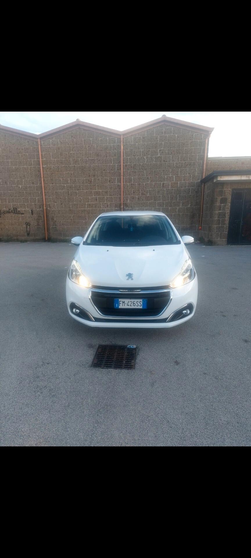 Peugeot 208 PureTech 82 5p. GPL Active