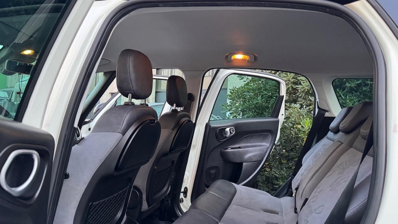 Fiat 500L Living 1.6 Multijet 120 CV Lounge ok neo patentati