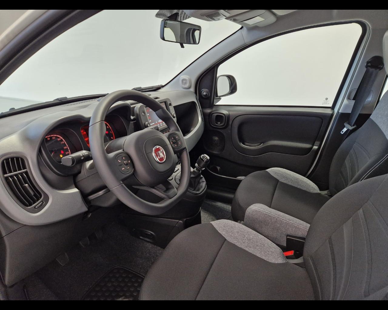 FIAT Panda III 2021 Cross - Panda 1.0 firefly hybrid Cross s&s 70cv 5p.ti