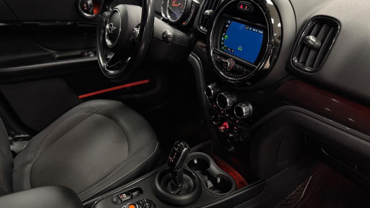 Mini Cooper D Countryman 2.0 Hype