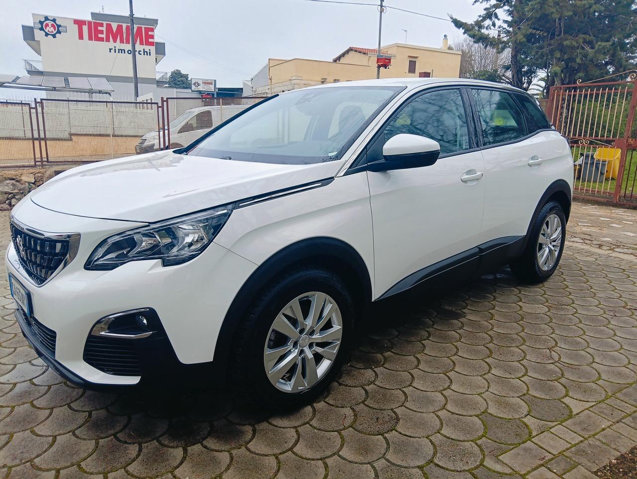 Peugeot 3008 BlueHDi 130 S&S Business