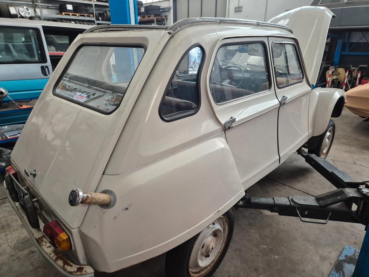 Citroen Dyane 2 cv AYA 2A
