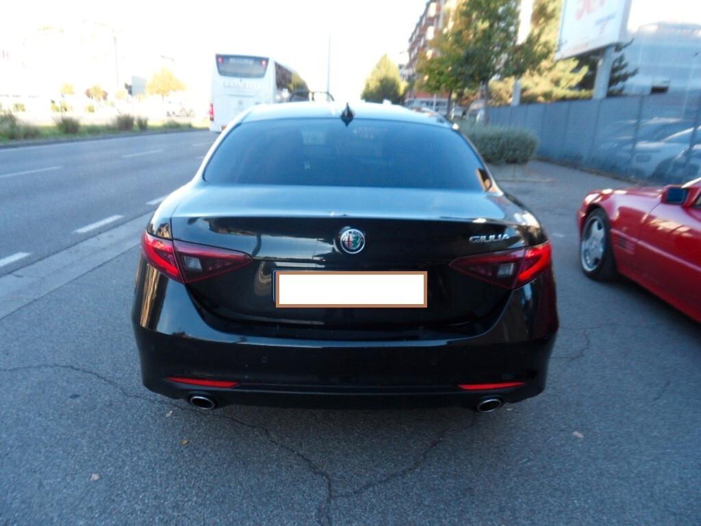 Alfa Romeo Giulia 2.2 Turbodiesel 180 CV AT8 Sport Edition