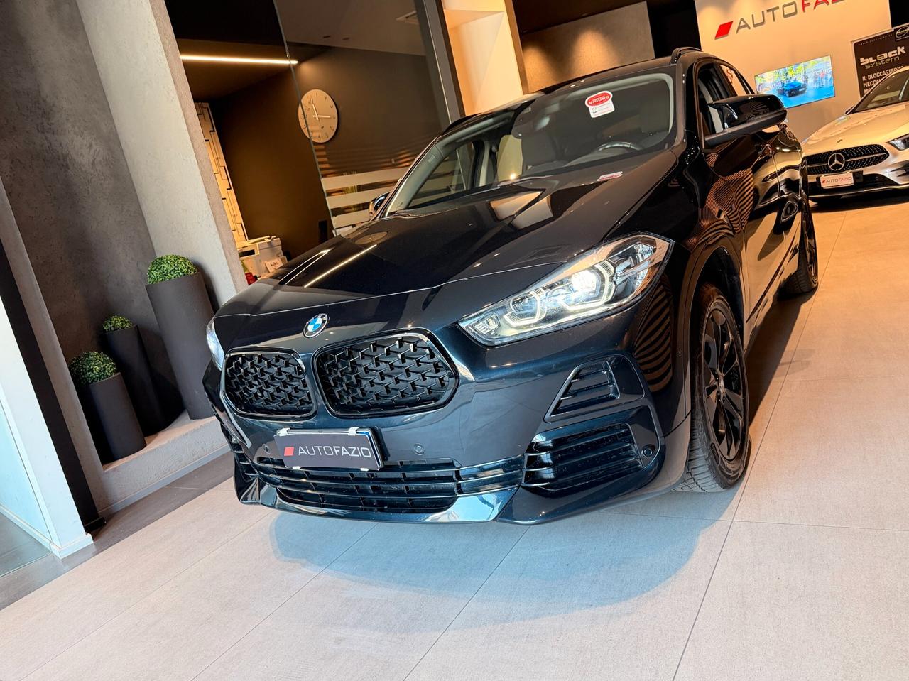 Bmw X2 sDrive18d Business-X