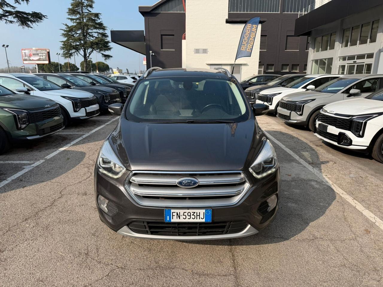 Ford Kuga 1.5 TDCI 120 CV S&S 2WD Powershift Titanium