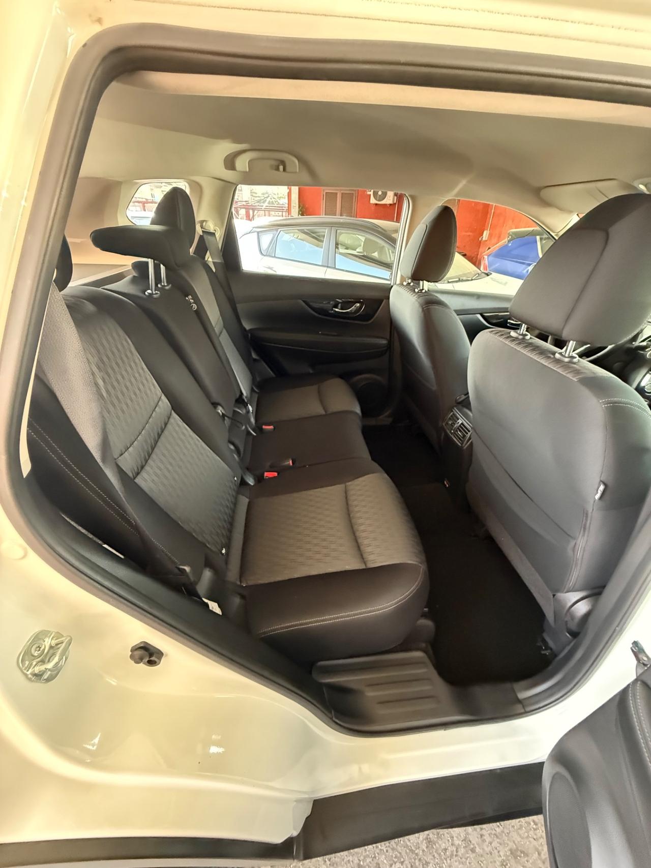 X-Trail 4x4 1.7 Dci -Tekna-unipro-rate-tagliandi certificati