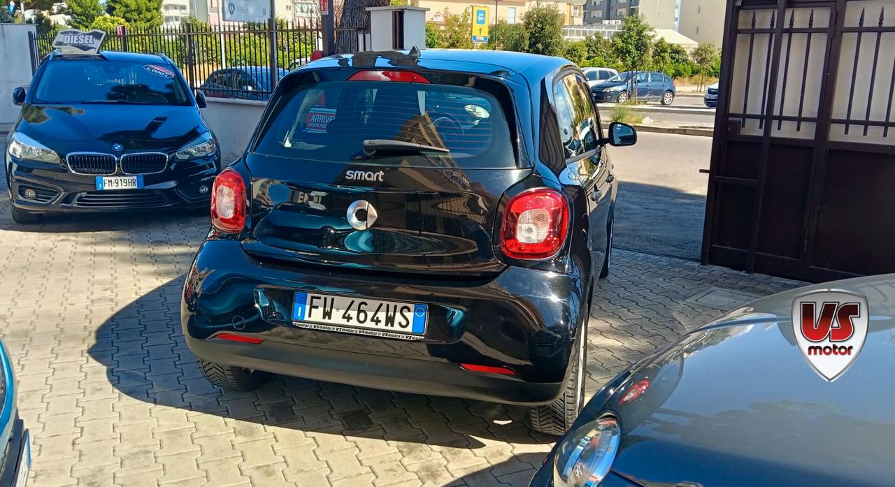 SMART FORFOUR AUTO -PREZZO PROMO!