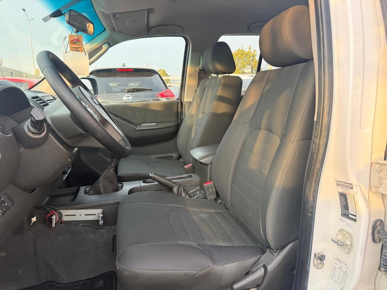 Nissan Navara 2.5 dCi 190CV 4 porte doppia cabina