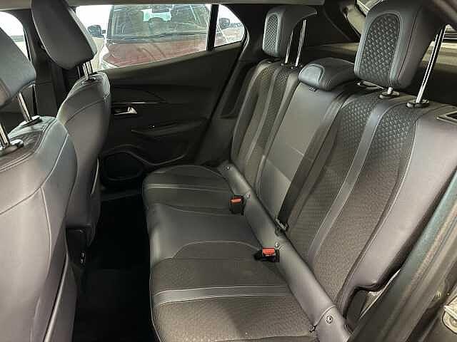 Peugeot 2008 1.2 PureTech 130 CV Allure