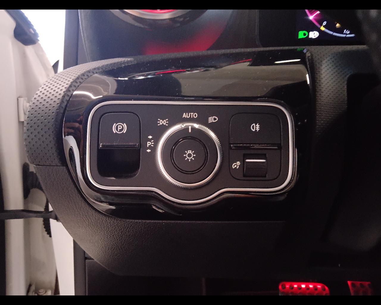 Mercedes-Benz Classe A - W177 2023 - A 180 d AMG Line Advanced Plus auto