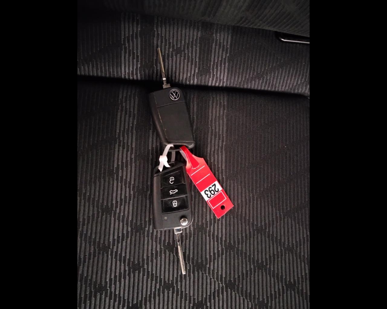 VOLKSWAGEN Polo VI 2022 - Polo 1.0 tsi R-Line 95cv