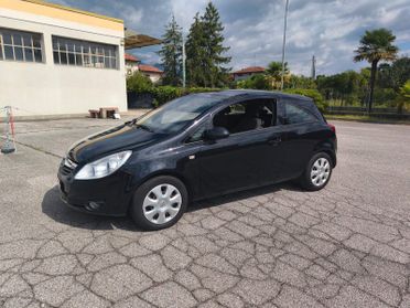 Opel Corsa 1.2 3 porte GPL Accetto Permute