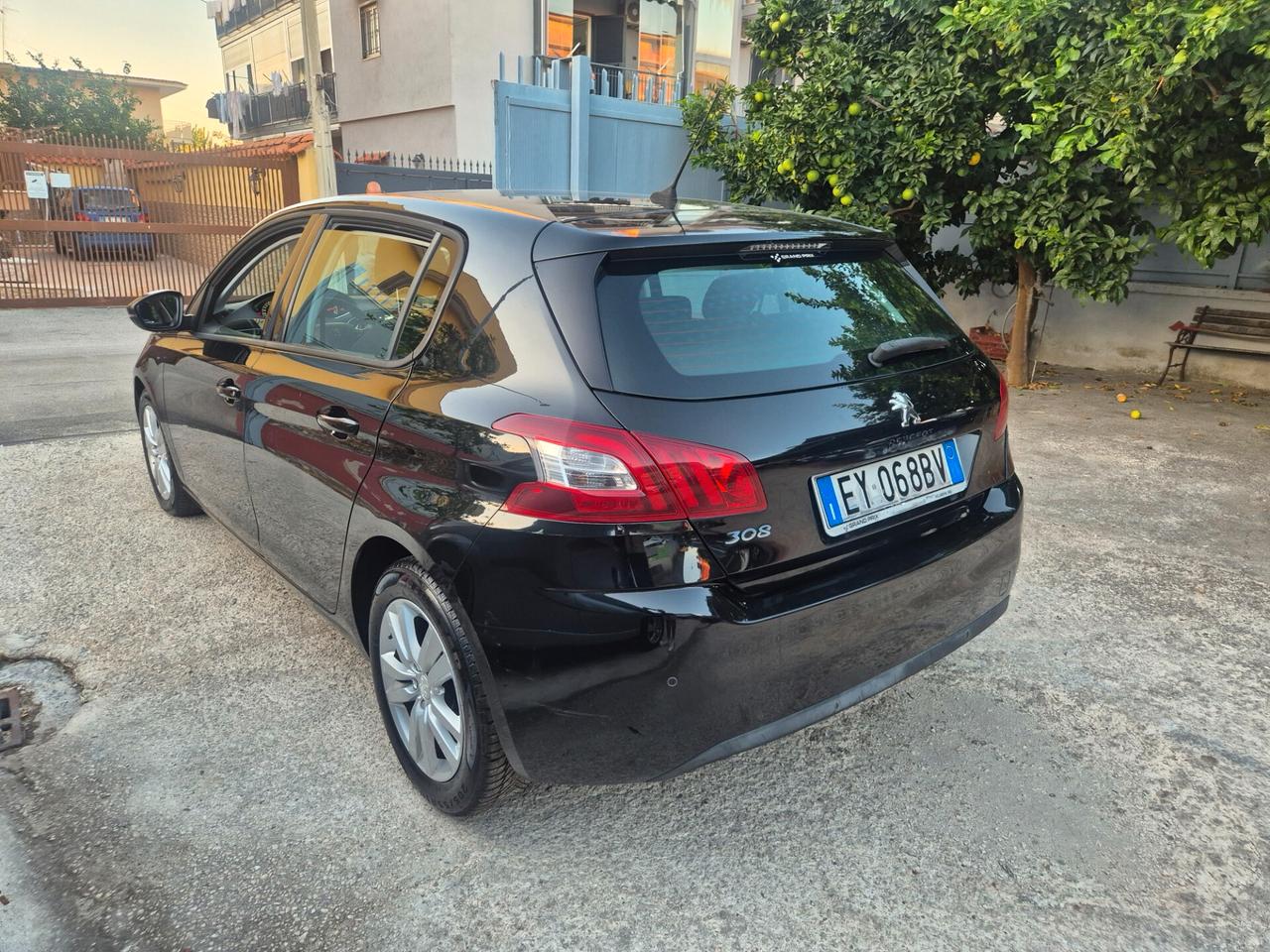 Peugeot 308 1.6 e-HDi 115 CV Stop&Start Active