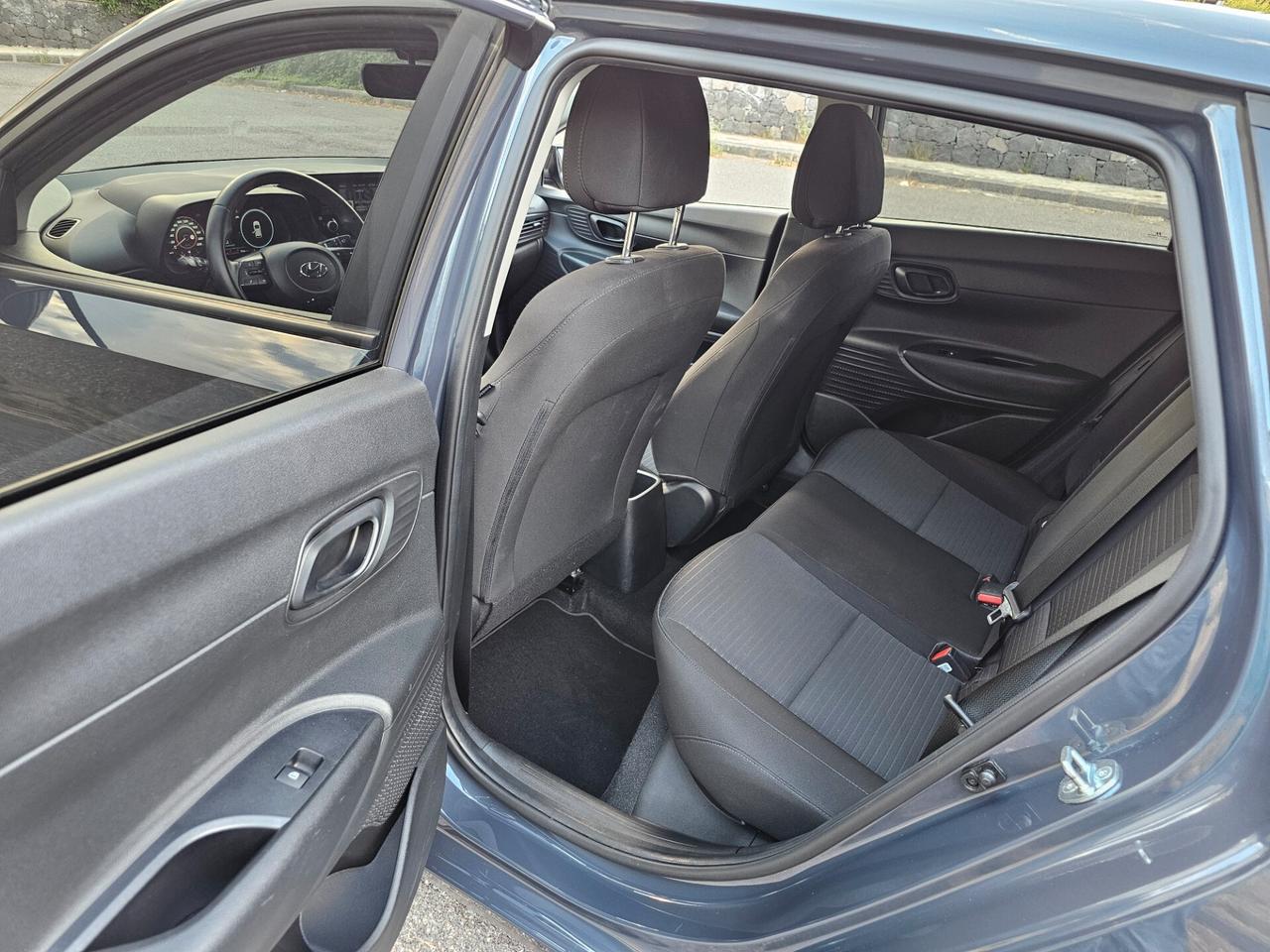 Hyundai i20 1.2 MPI MT GPL Connectline
