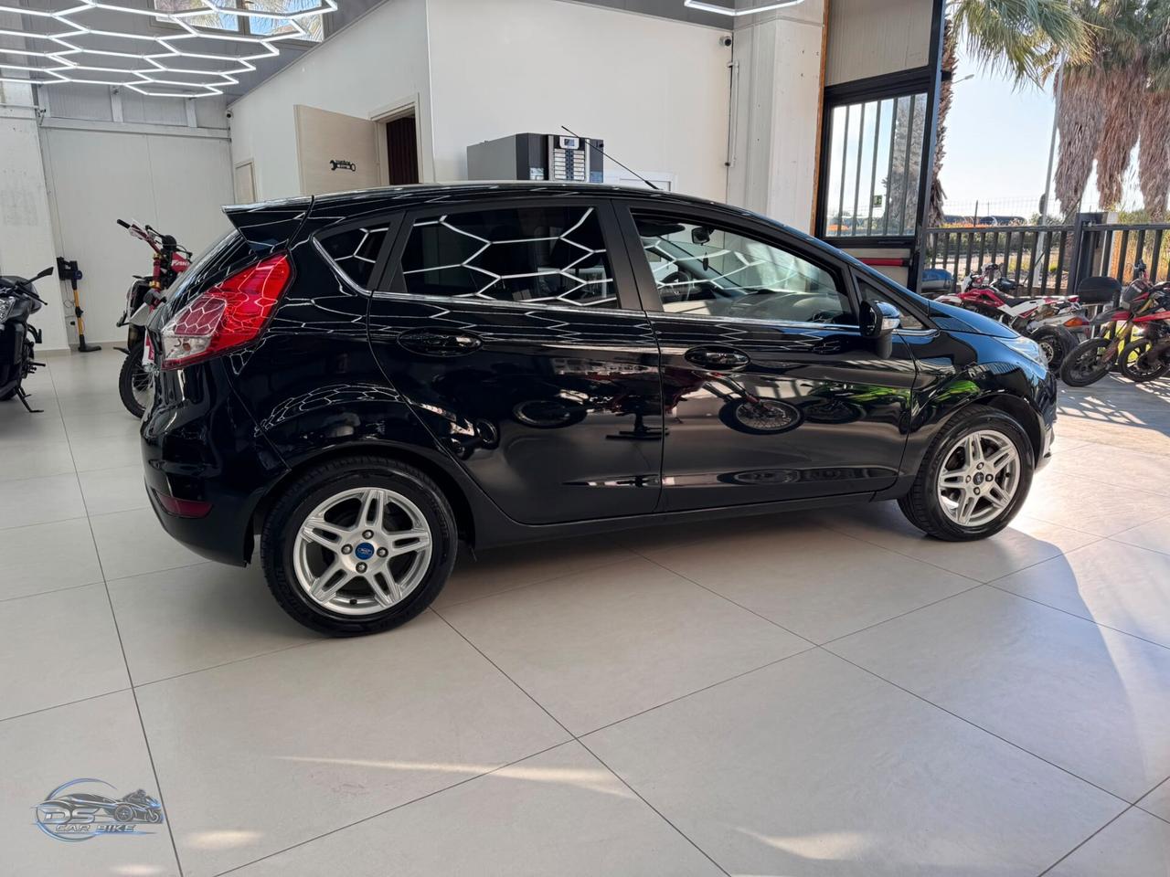 Ford Fiesta 1.0 80CV 5 porte Titanium