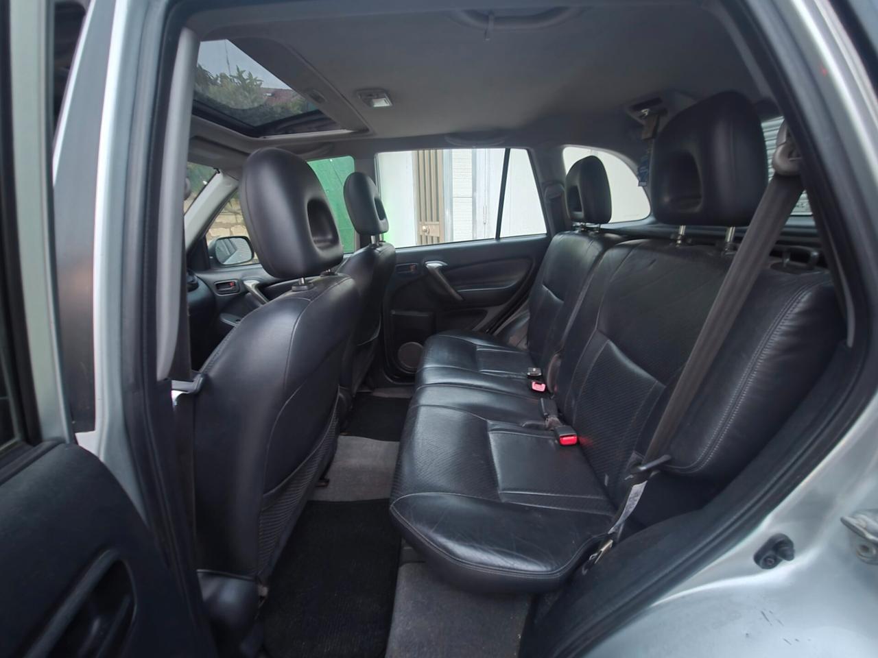 Toyota RAV 4 RAV4 2.0 Tdi D-4D cat 5 porte Sol