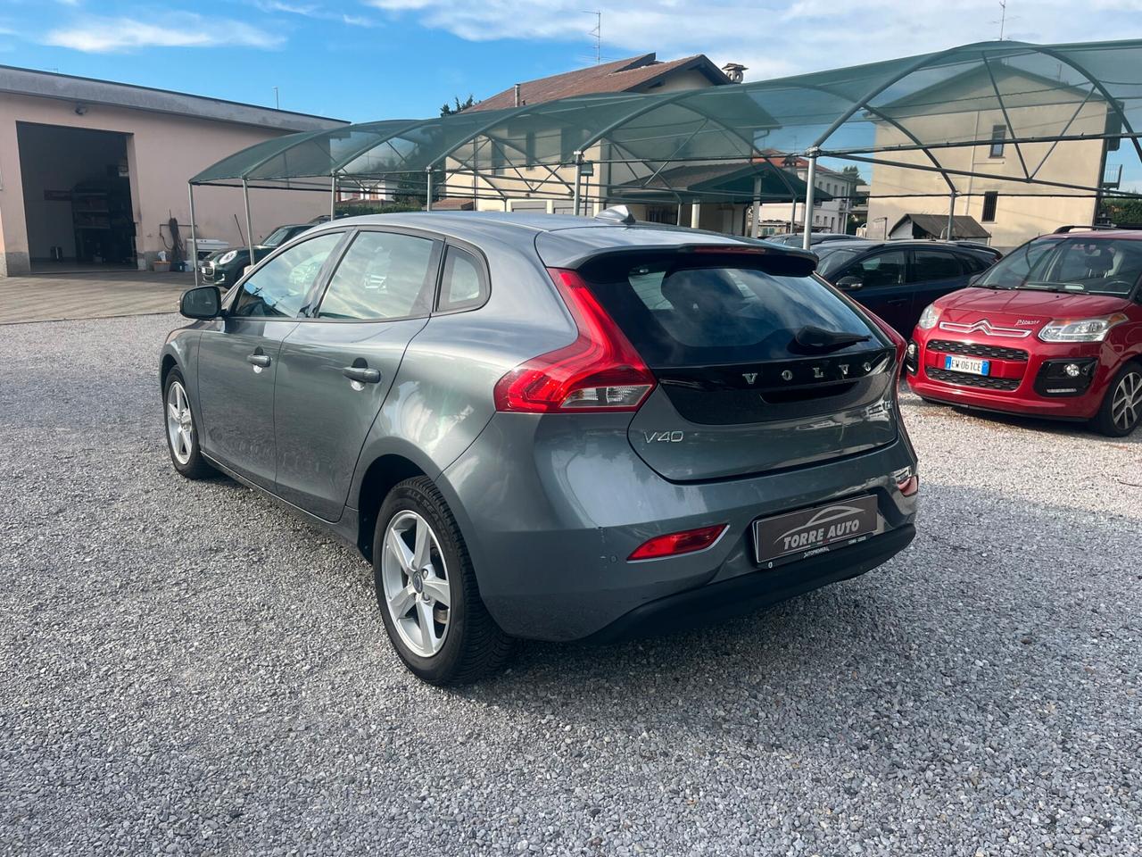 Volvo V40 D2
