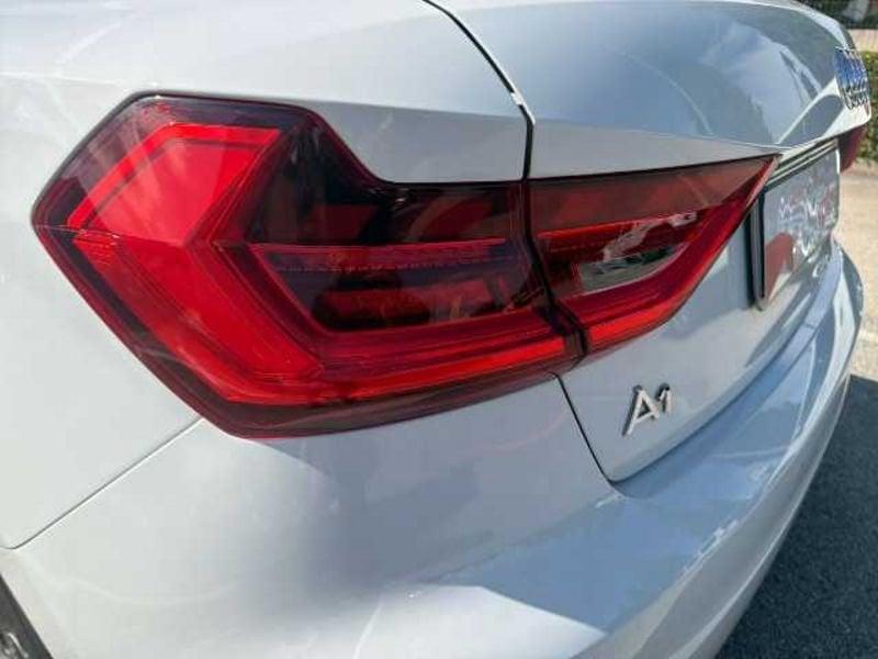 Audi A1 II 2019 Sportback 30 1.0 tfsi Admired 110cv s-tronic