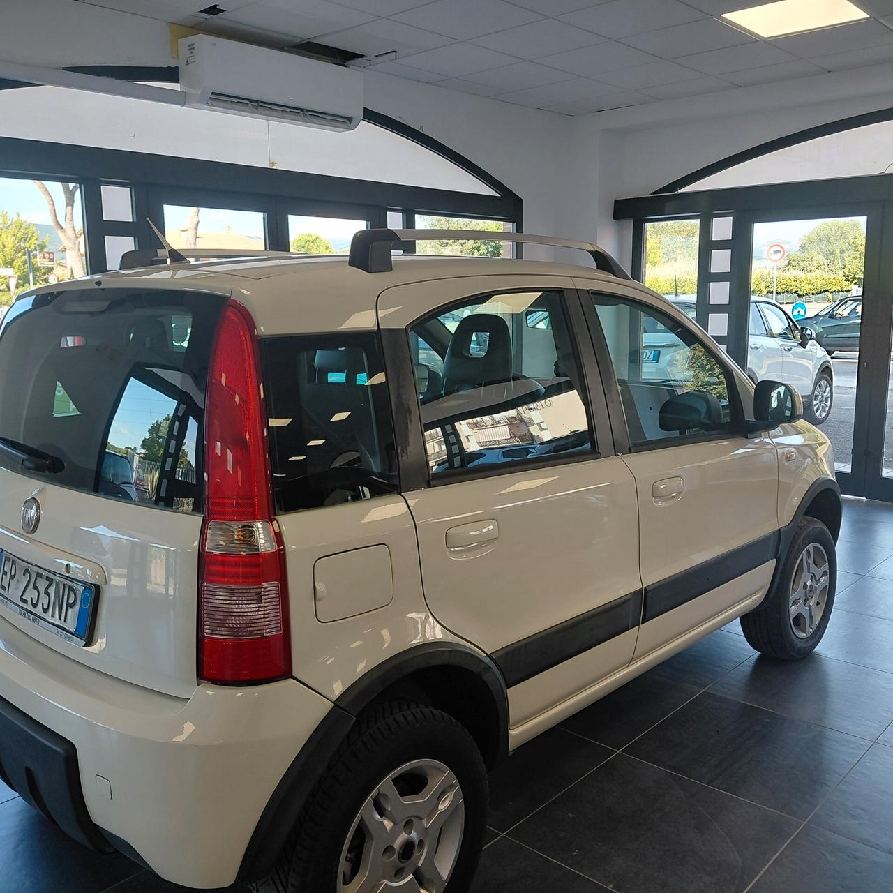 FIAT PANDA ANNO 2012 DS 1.3 ATRAZIONE 4X4 KM 200 MILA