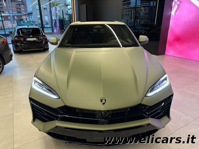 LAMBORGHINI Urus 4.0 SE