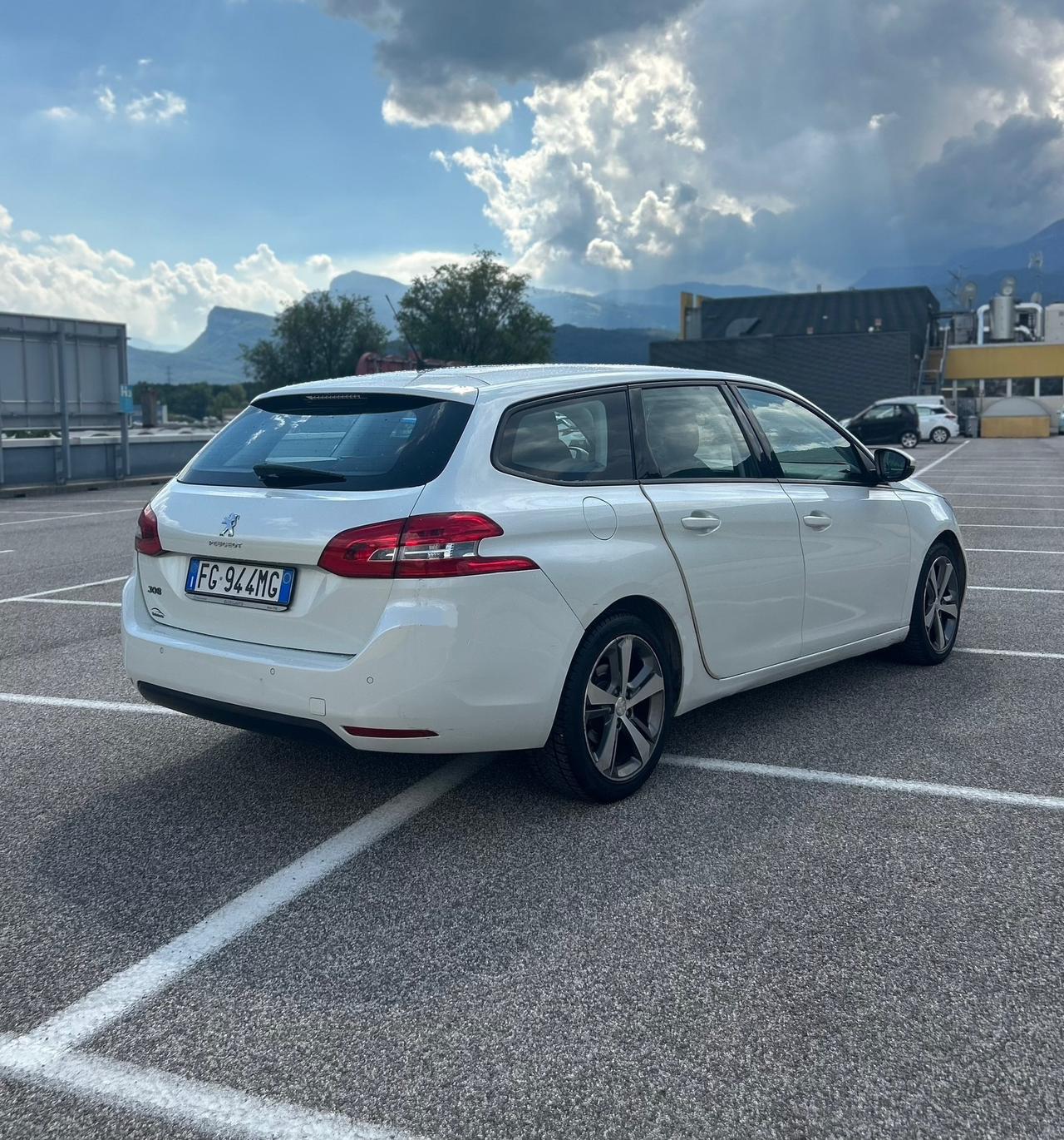 Peugeot 308 BlueHDi 120 S&S GT Line Neopatent.