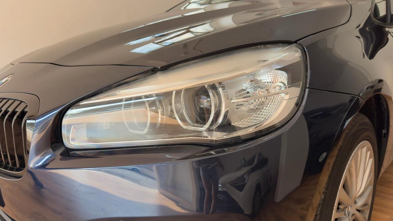 Bmw 2er Active Tourer 220d Advantage aut.