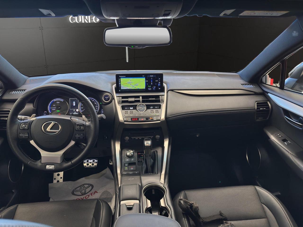 Lexus NX 300h 2.5 F Sport 4wd cvt