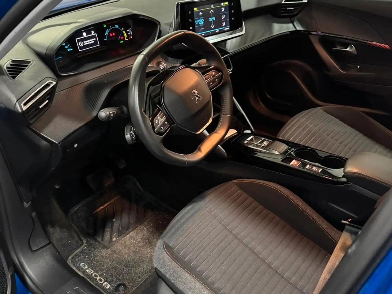 Peugeot 2008 elettrica 136 CV Active