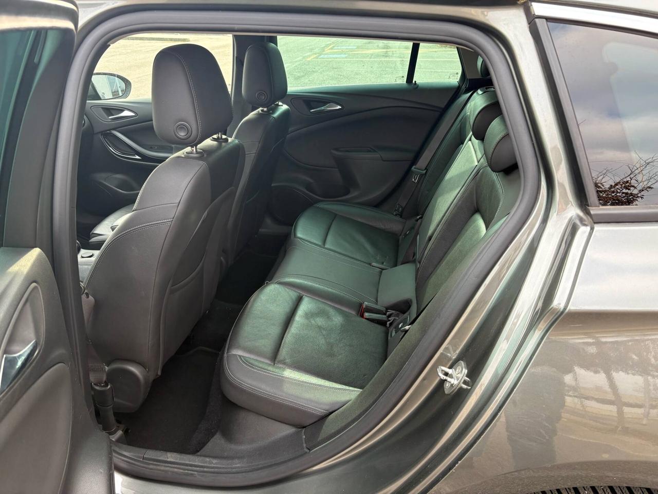 Opel Astra 1.6 CDTi 136CV aut. Sports Tourer Innovation