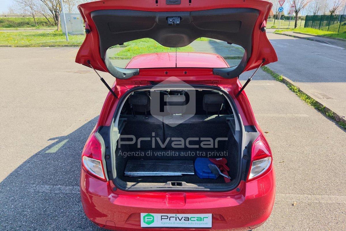 RENAULT Clio 1.2 16V 5 porte Dynamique