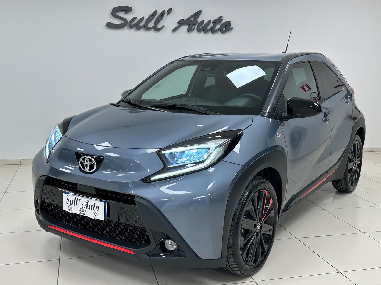 Toyota Aygo X 1.0 VVT-i 72 CV 5 porte UNDERCOVER - 2023