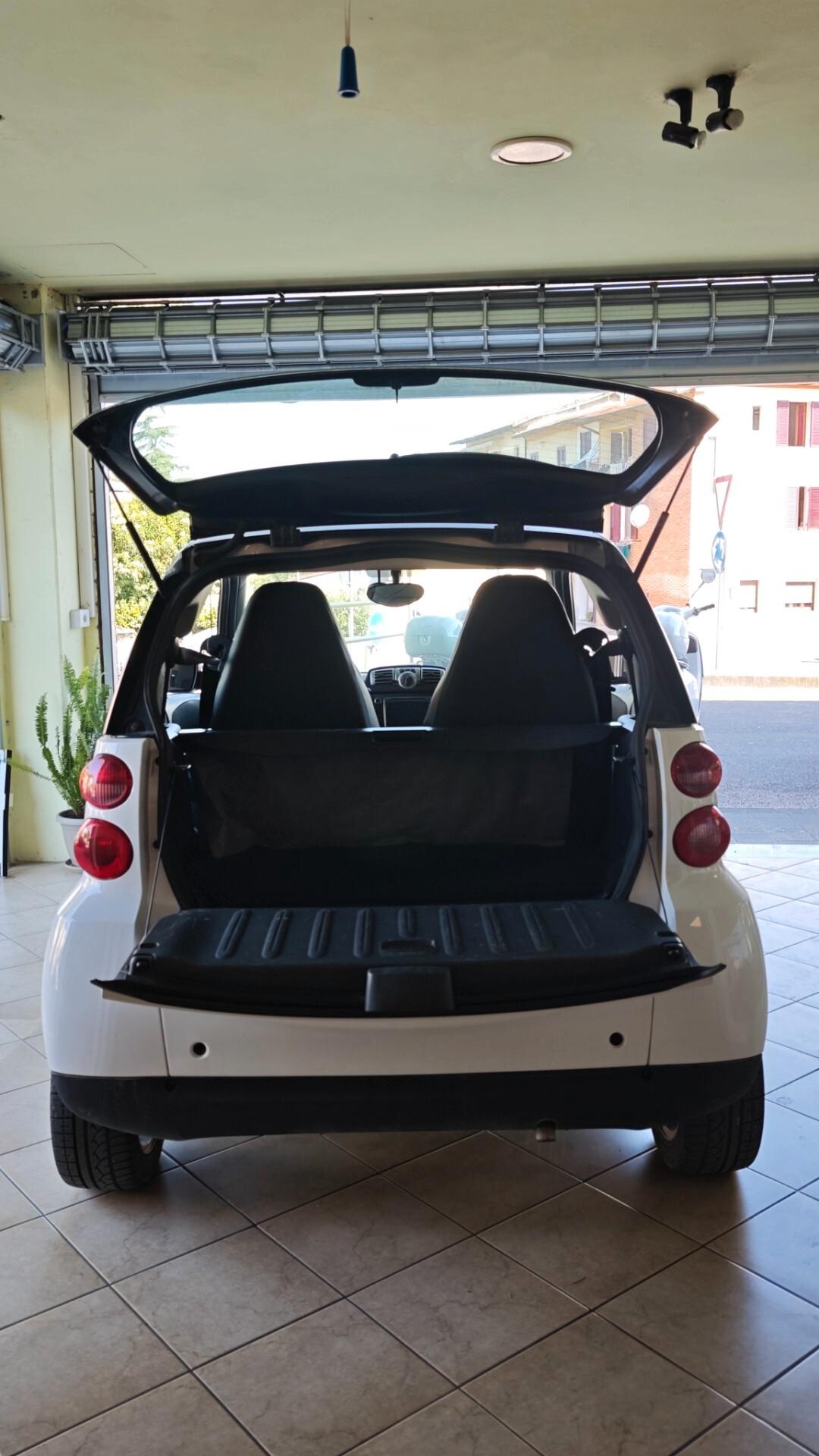 Smart ForTwo 1000 52 kW coupé pure