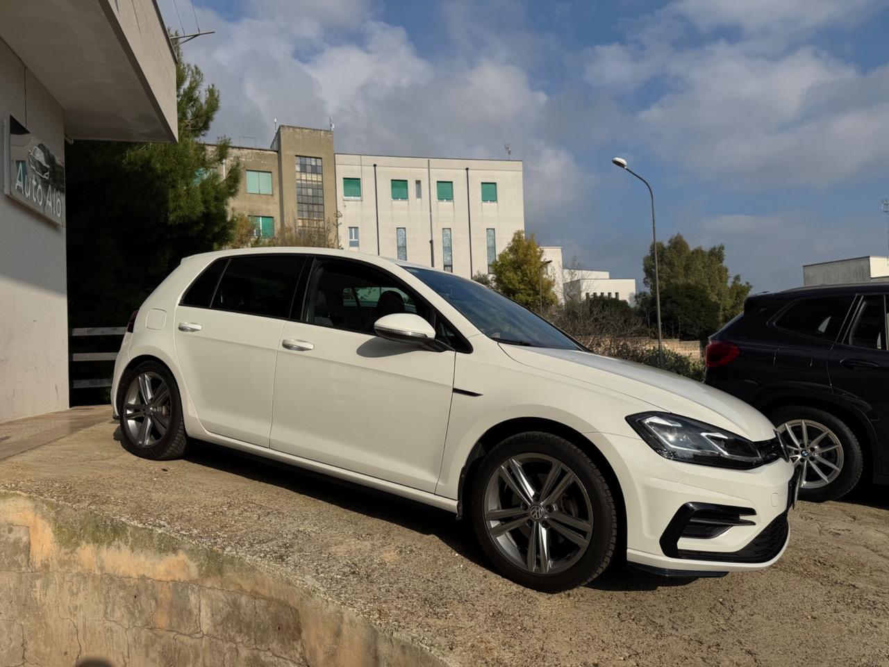 Vw Golf 2.0 TDI - R.LINE - FARI LED - 2019