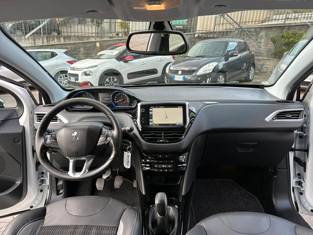 Peugeot 2008 BlueHDi 100 Allure