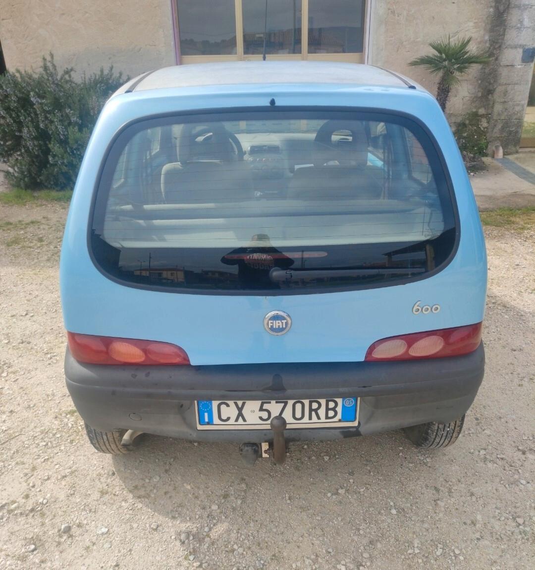 Fiat Seicento 1.1 i.e. con gancio traino e carrello