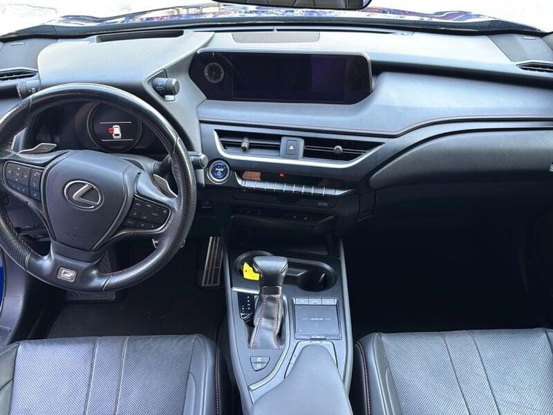 Lexus UX Hybrid F-Sport 2WD