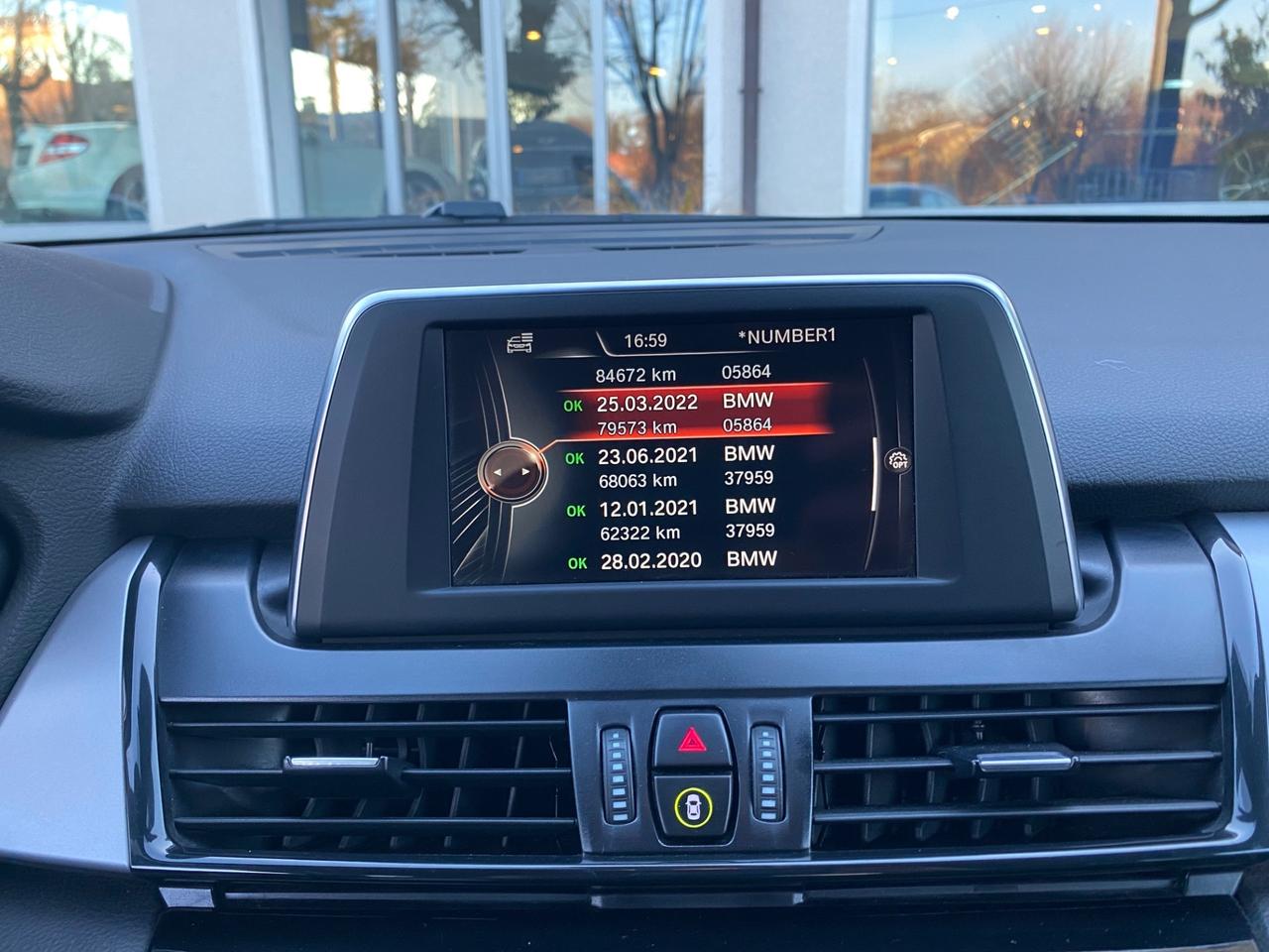 Bmw 2er Active Tourer 218d Advantage