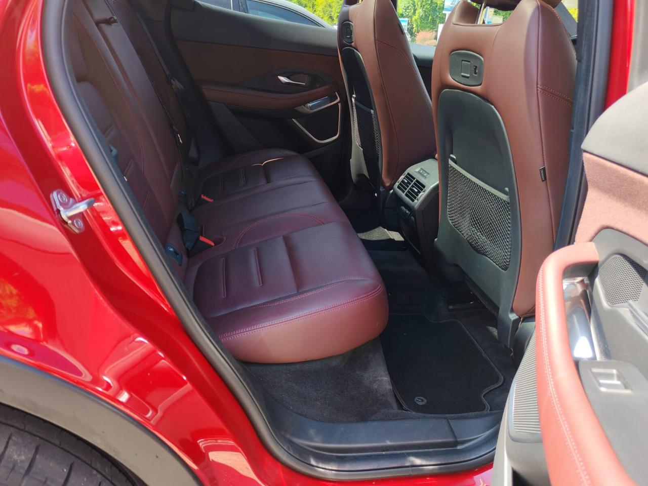 Jaguar E-Pace 2.0D I4 204 CV AWD Auto R-Dynamic HSE