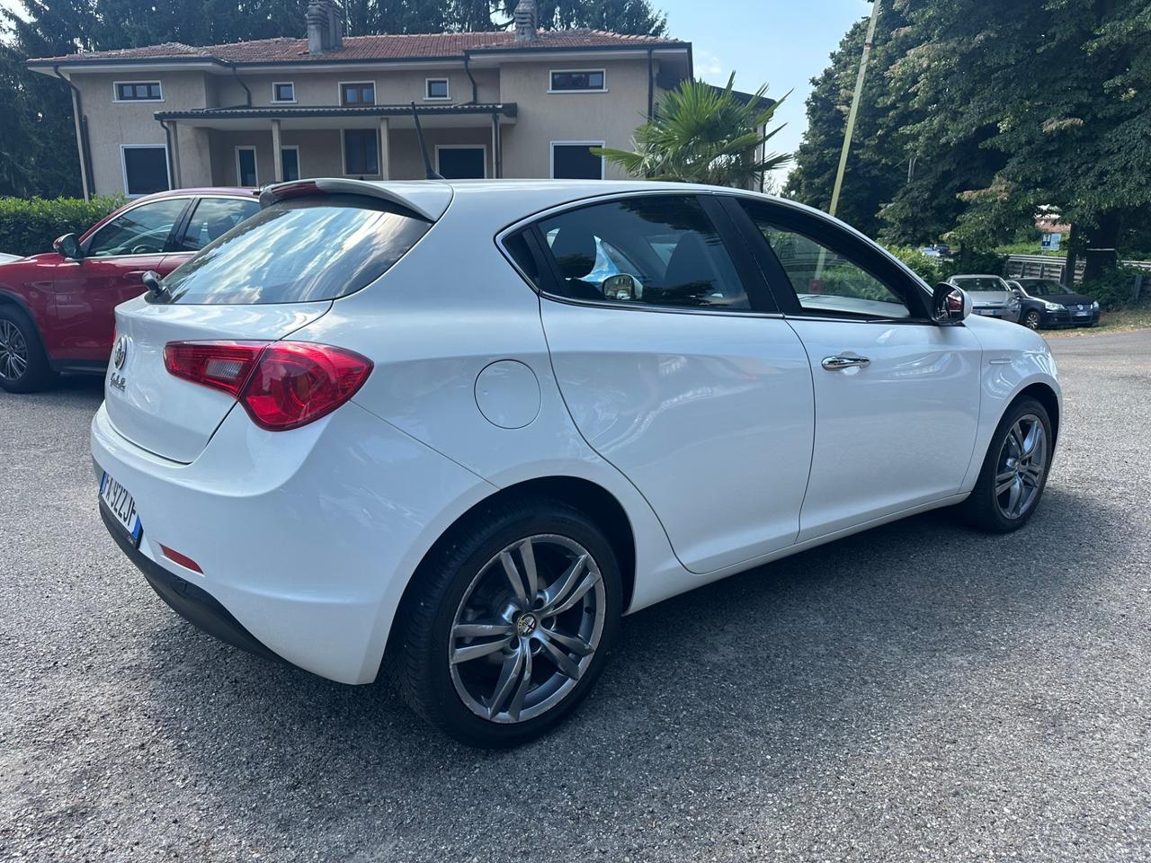 Alfa Romeo Giulietta 1.6 JTDm-2 105 CV Distinctive