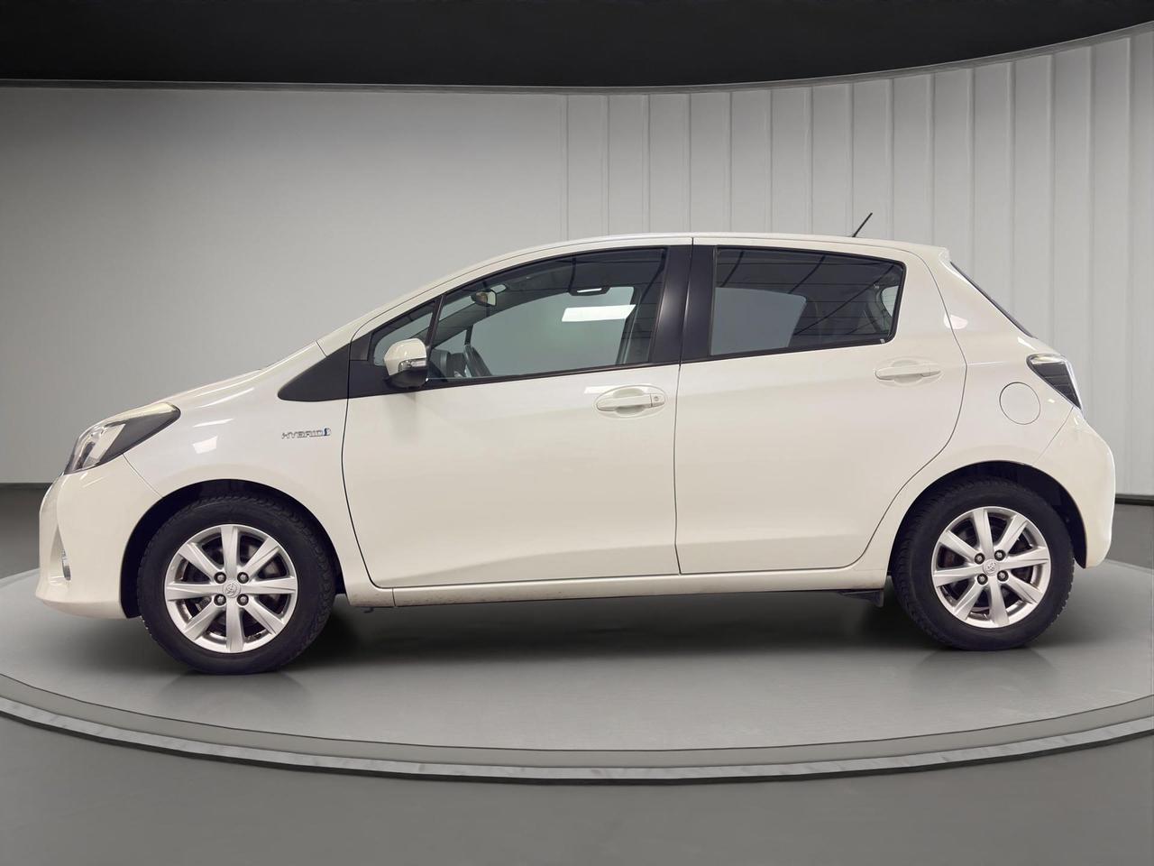 Toyota Yaris 5p 1.5h Lounge+