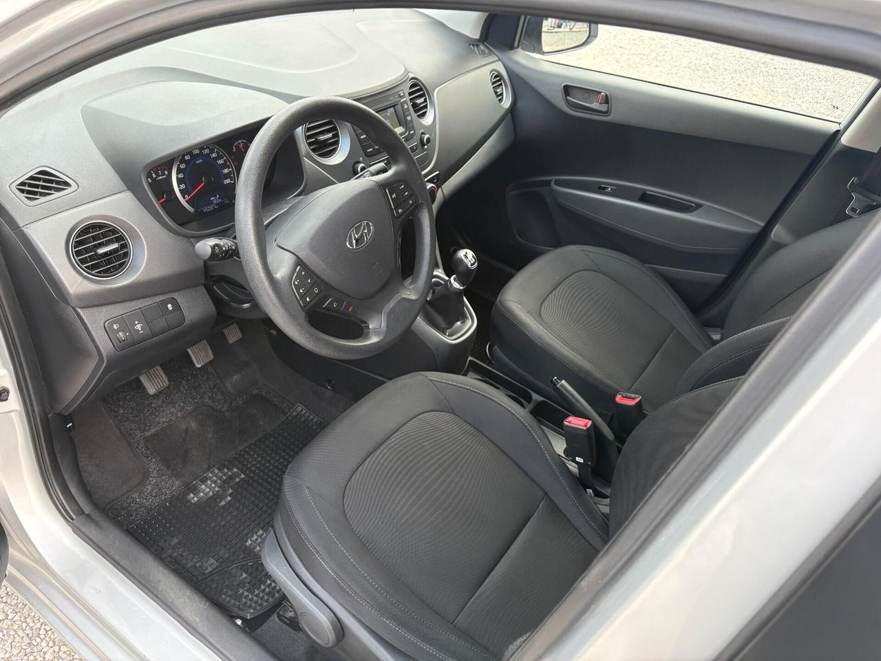 Hyundai i10 1.0 Benz -Unico prop. - Come Nuova!