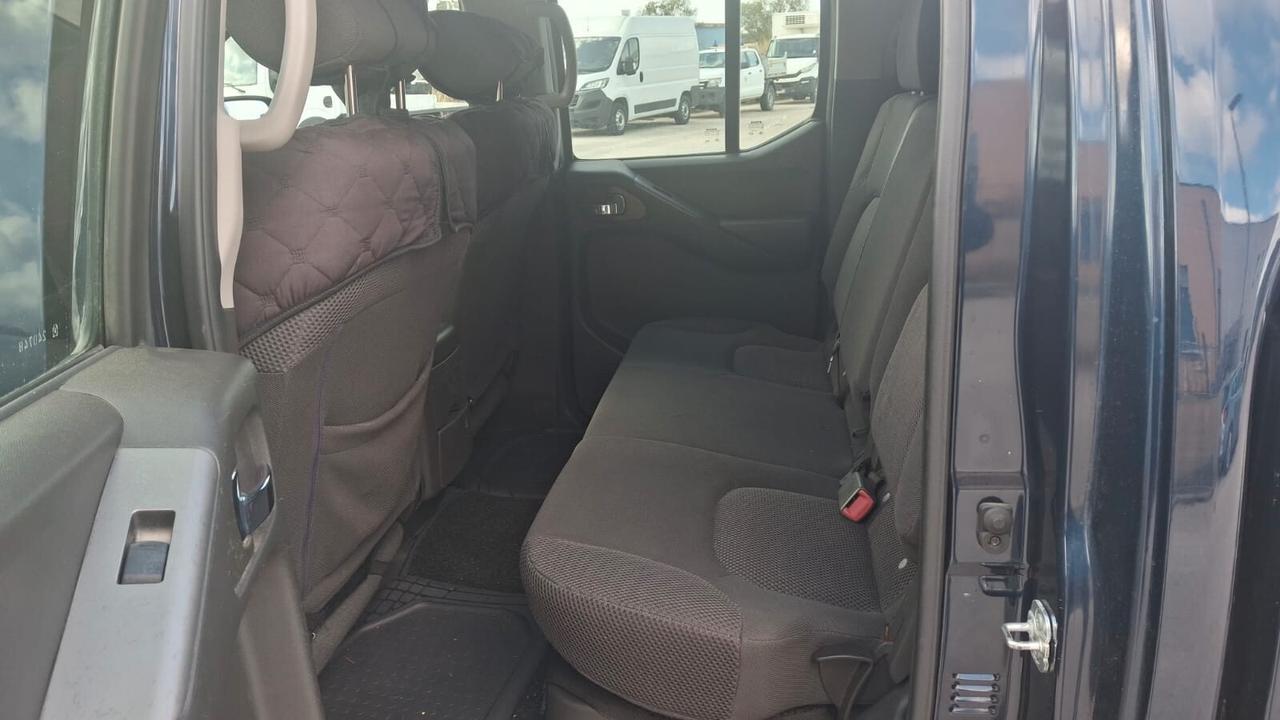 Nissan Navara 2.5 dCi 4 porte Double Cab LE