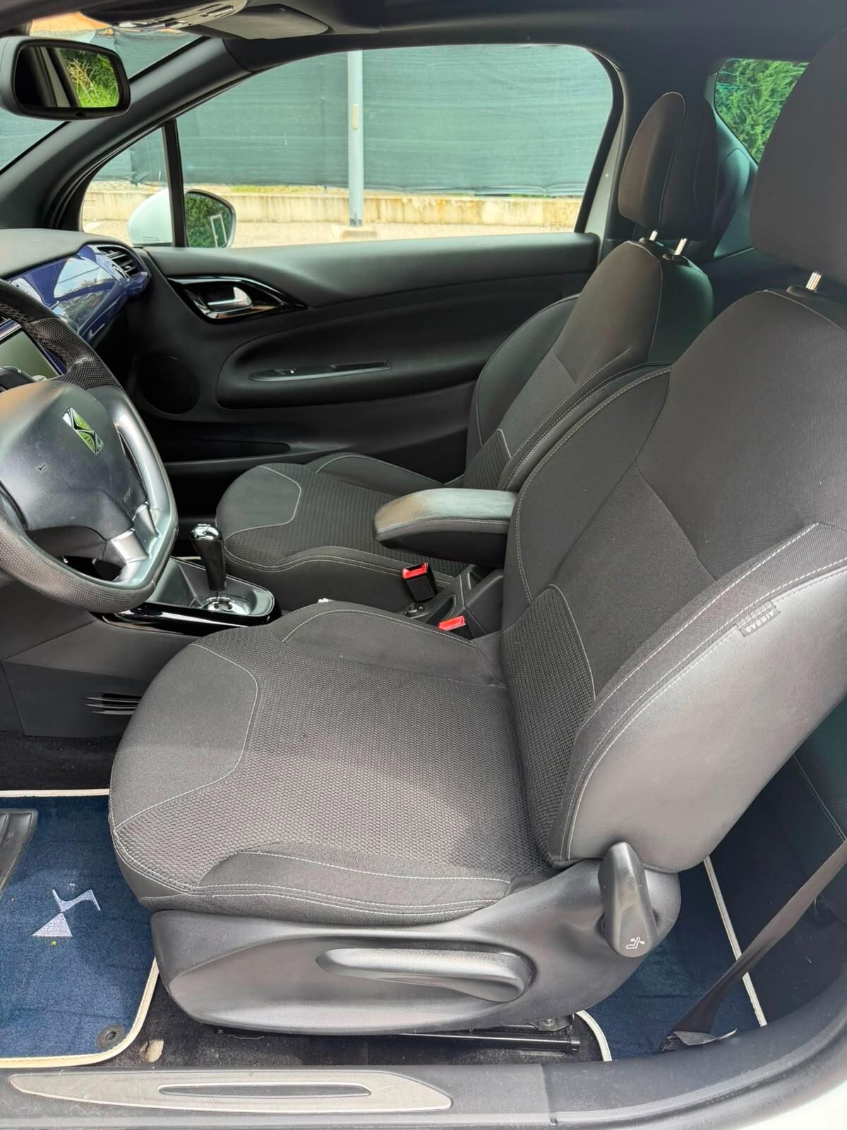 Citroen DS3 Cabrio 1.6 - AUT. - NEOP. - 12 MESI DI GARANZIA -