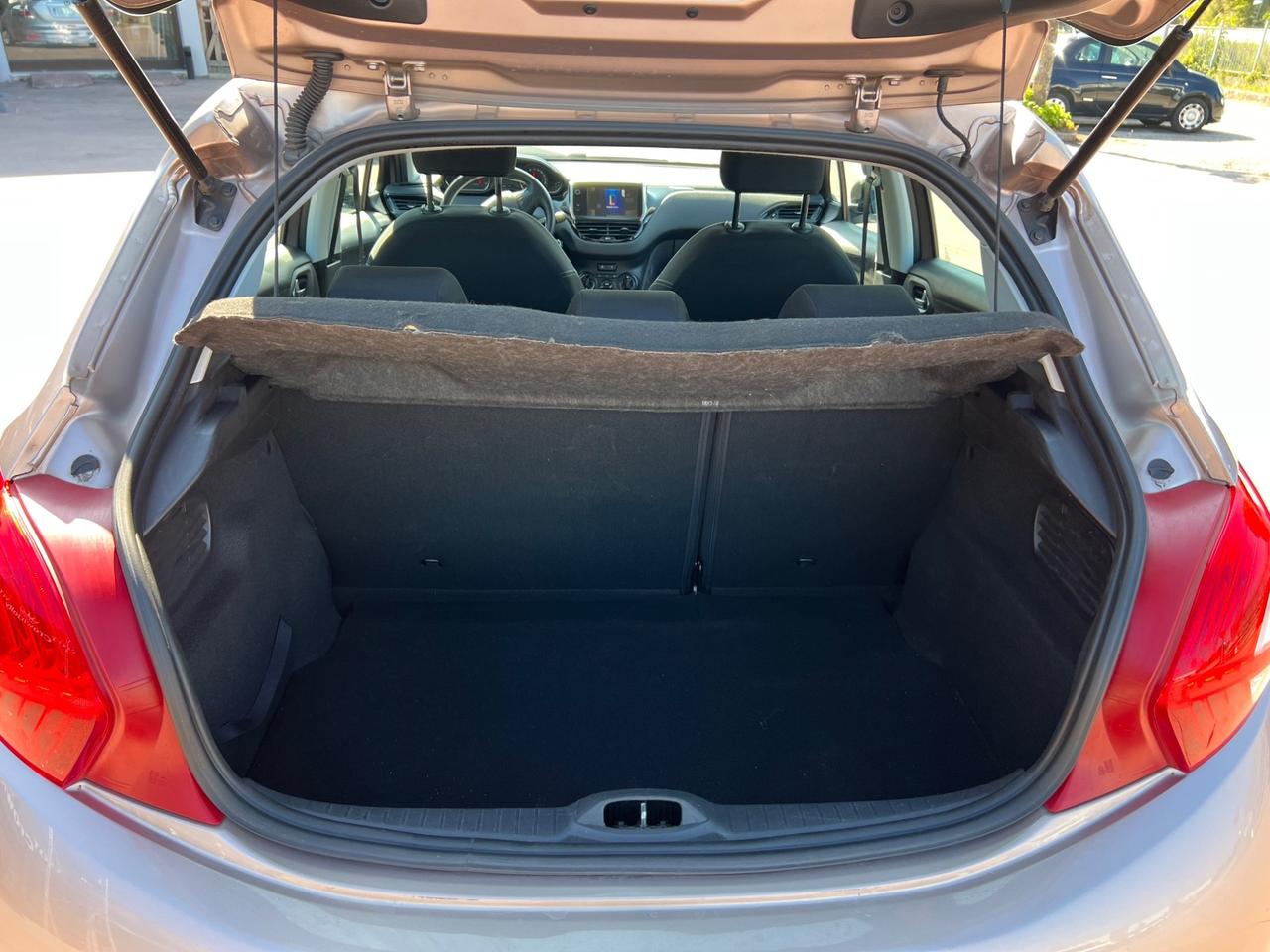 Peugeot 208 1.4 HDi 68 CV 5 porte Active