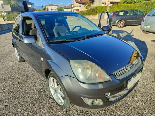 FORD Fiesta 1.2 Benzina Ghia 3 Porte