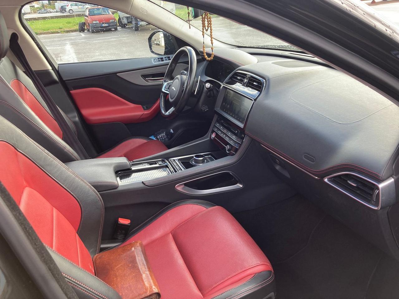 Jaguar F-Pace 2.0 20d Turbo Ch #4808