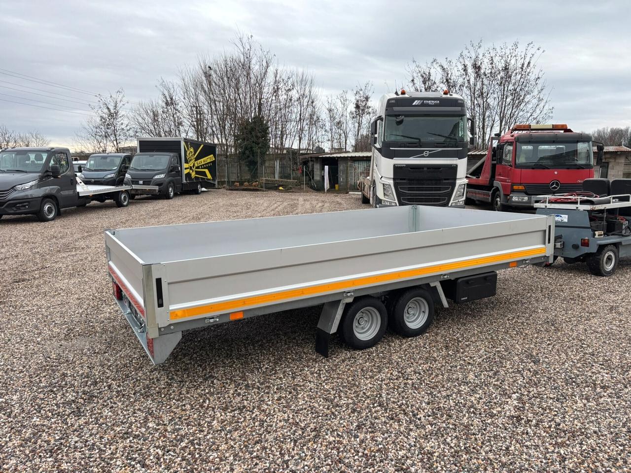 RIMORCHIO COSE CON SPONDE 4X2 2500 KG NUOVO