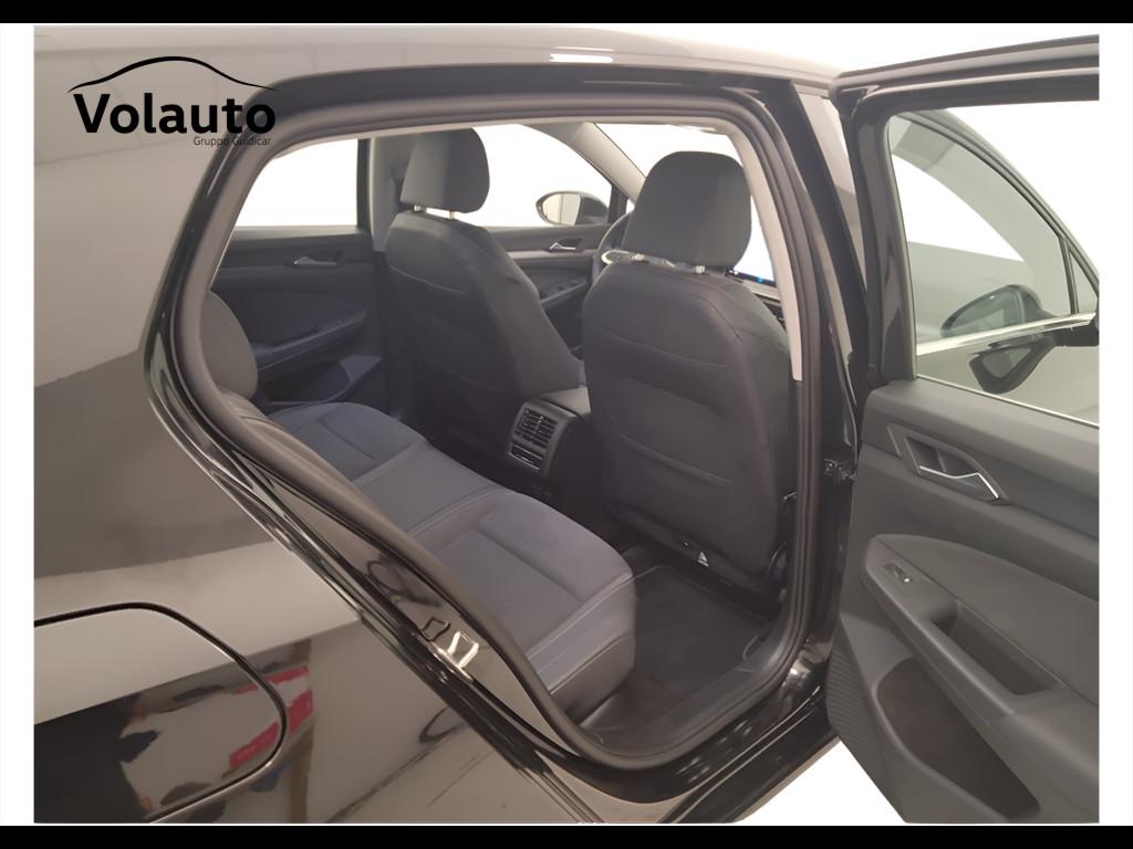 VOLKSWAGEN Golf VIII 2024 - Golf 2.0 tdi Style 150cv dsg
